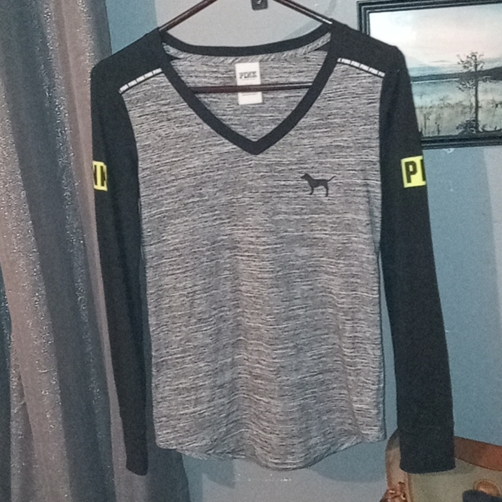 Victoria's Secret PINK V-neck Long Sleeve Sz S